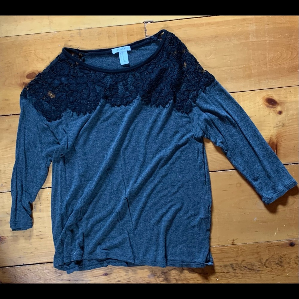 Lace half sleeve shirt